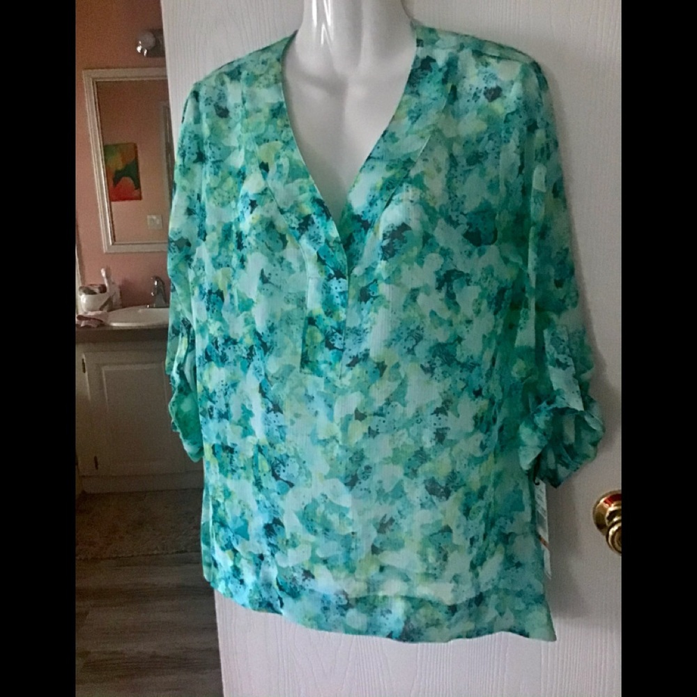 NUE Options shirt NWT size S green blue sheer.🌹 flowers turquoise color